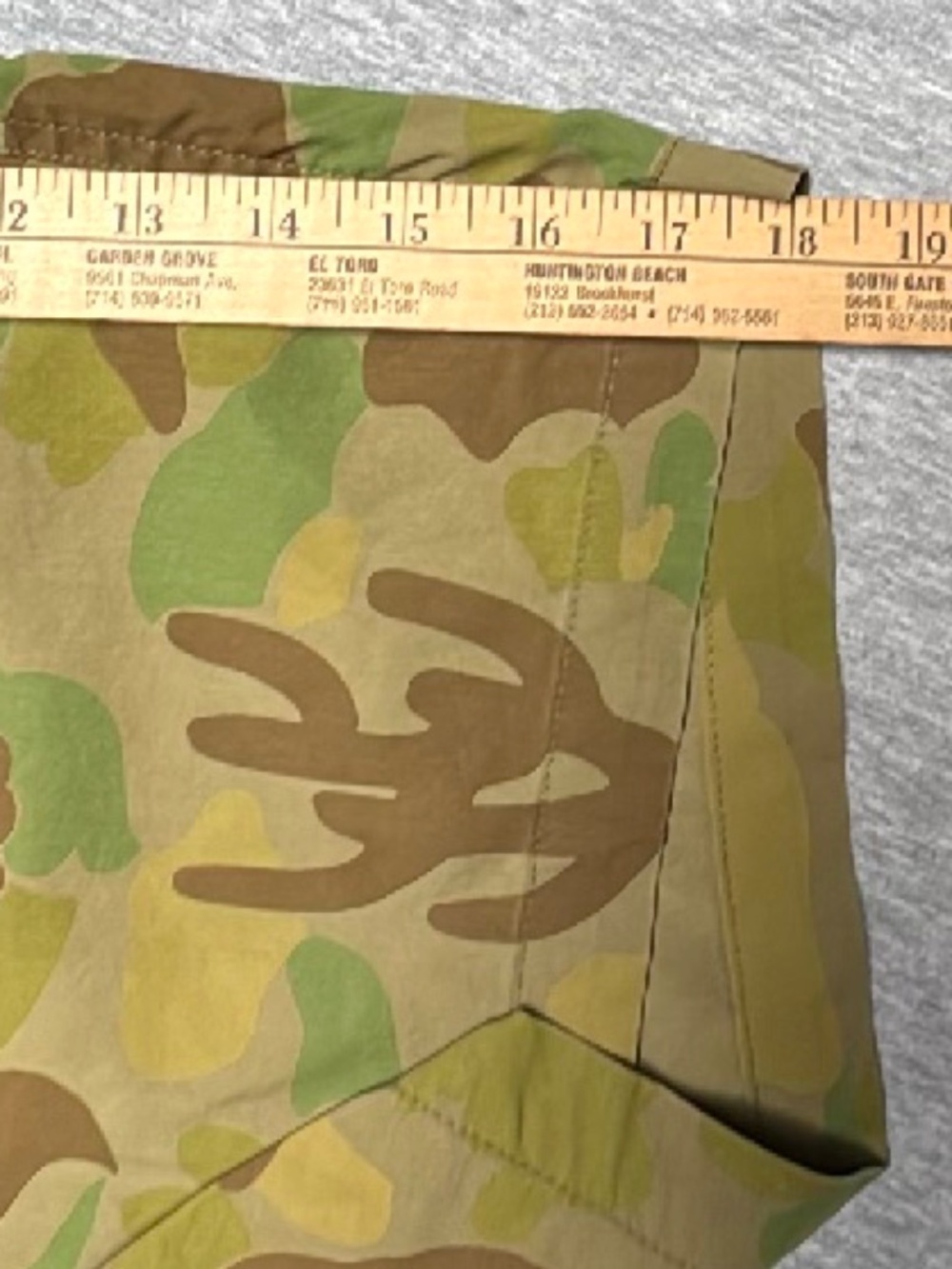 Taylor Stitch The Adventure Short in Camo Mens Sz. 36 - Picture 7 of 8